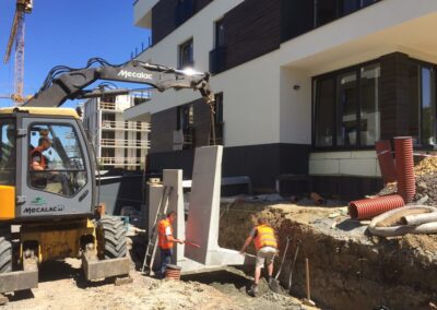 montaż murów oporowych